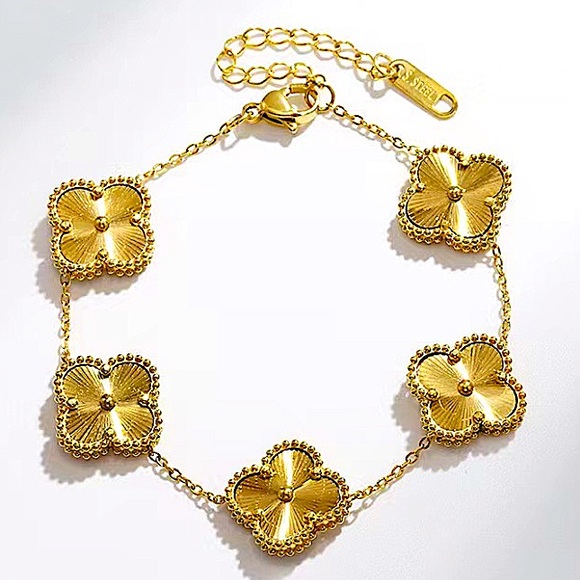 Gold Filled Four Leaf Clover Matching Necklace Bracelet Earrings Set - Picture 10 of 12